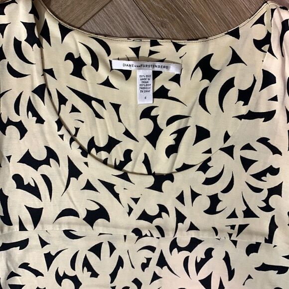 Diane Von Furstenberg Silk Laetitia Printed Fit & Flare Dress - Picture 5 of 7